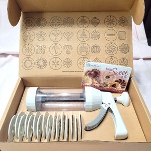 Pampered chef cookie press